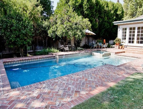Backyard Showcase Swimming Pool Manufacturer in Bhopal